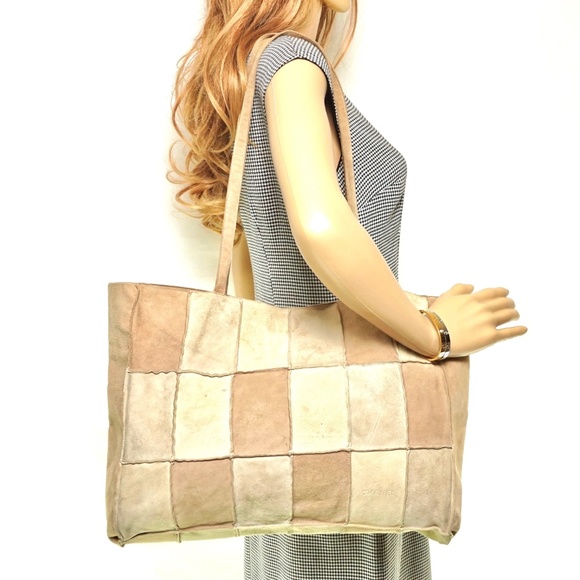 Auth Chanel Patchwork Logo Embossing #2702C15 - Picture 1 of 7